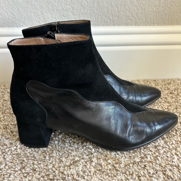French Sole fs|ny Black Nappa Suede Bootie Point Toe Ankle Boots Block Heel - Picture 3 of 9